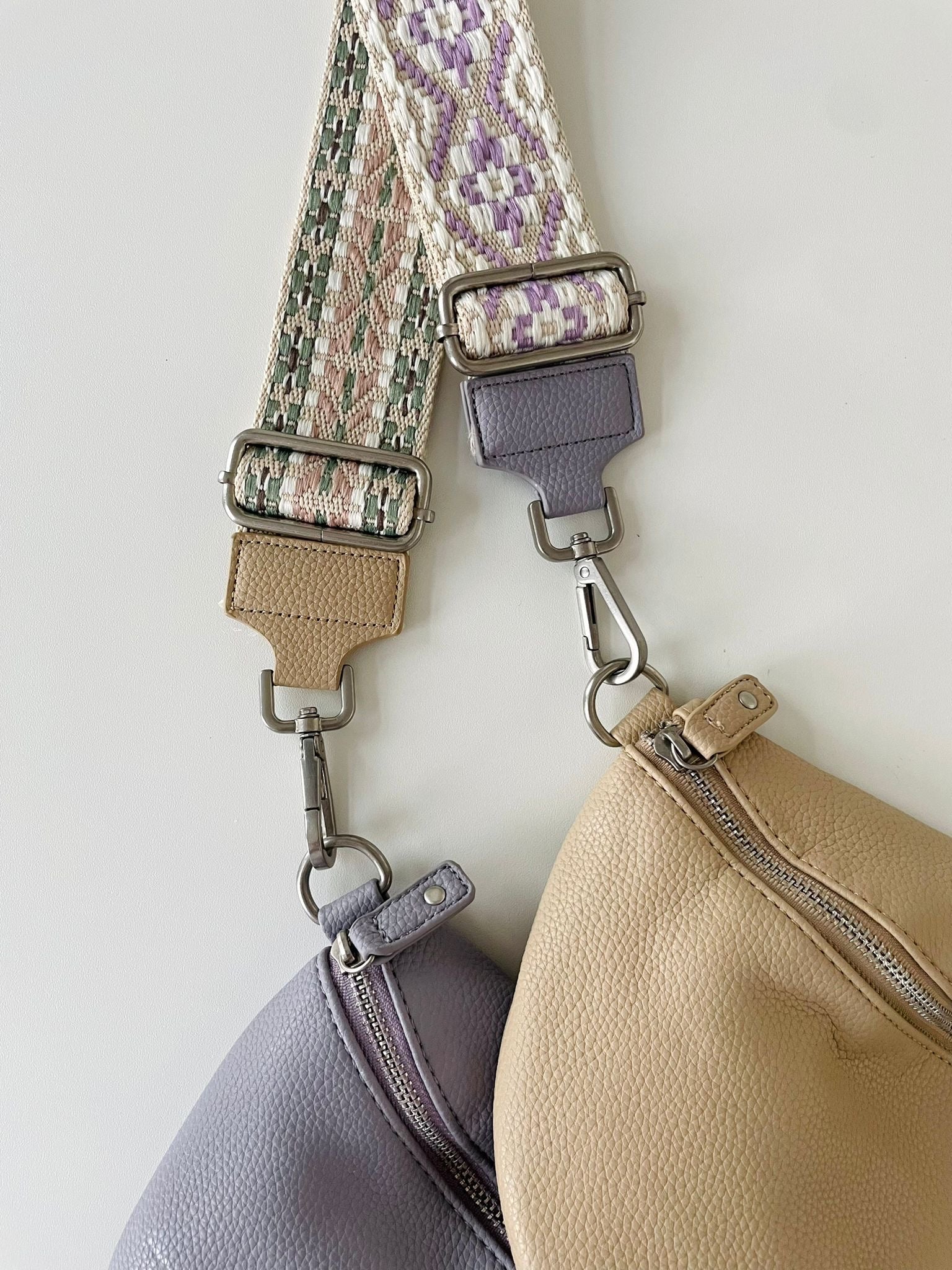 Stylische Flieder Bauchtasche – Praktisch & Modern für Damen und Herren